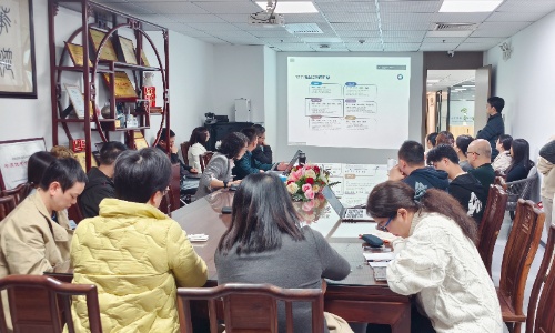 AI賦能 智啟未來 | 華商縱橫集團(tuán)“AI全員加速計劃”首訓(xùn)圓滿結(jié)束